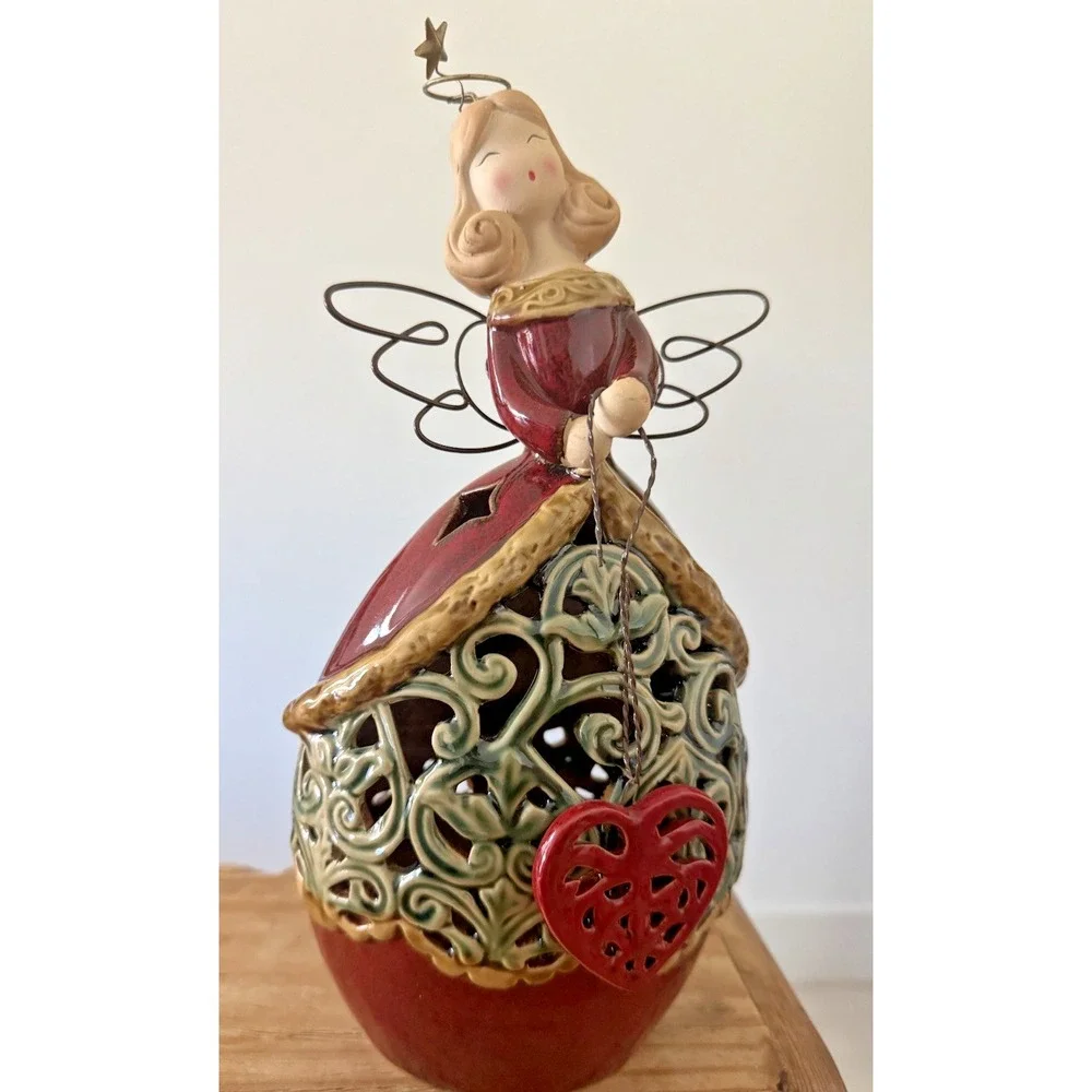 Cracker Barrel Holiday Chorus Angel with Heart Indoor Outdoor Ceramic 13